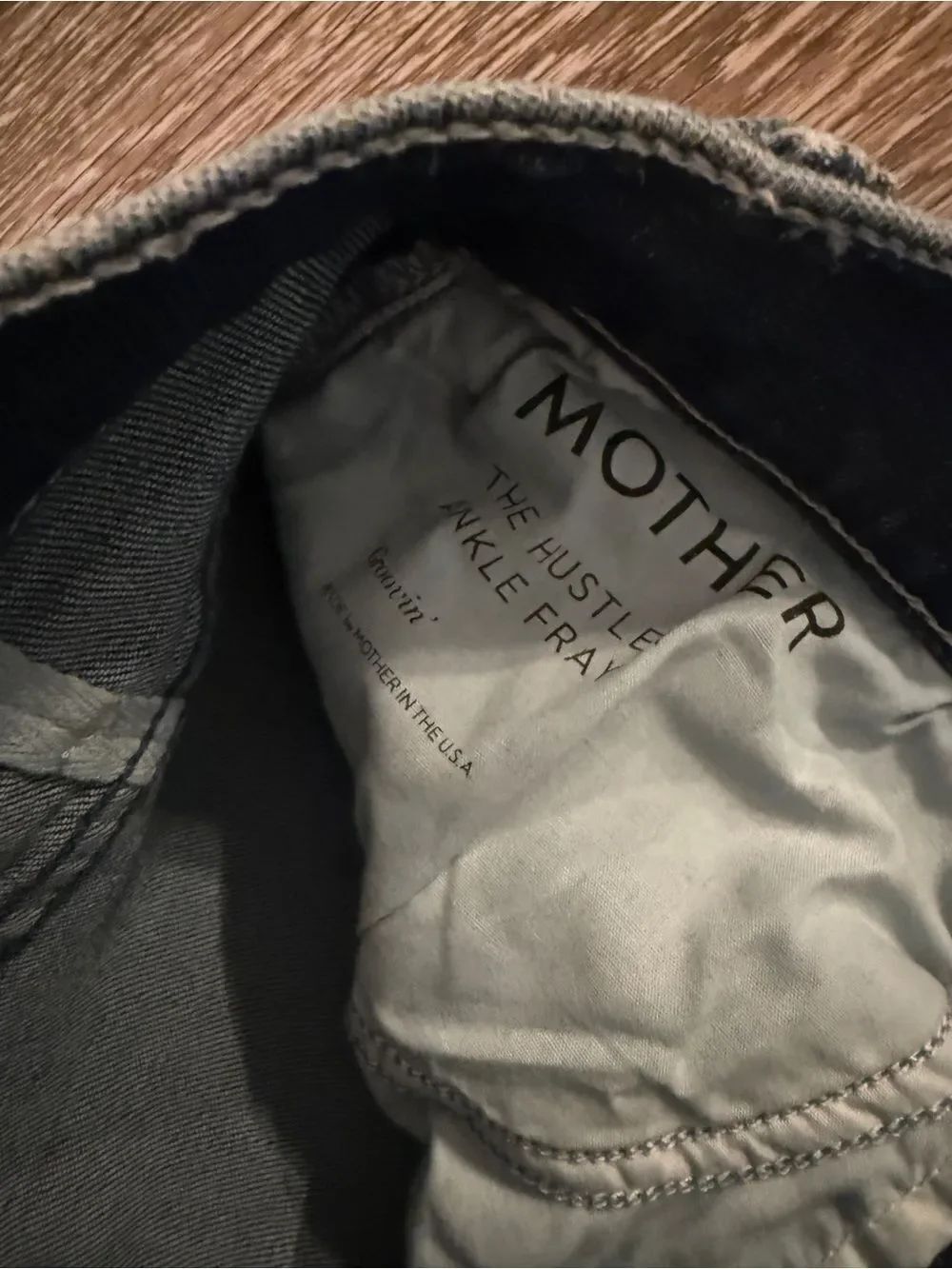 Mother The Hustler Ankle Fray in Groovin - Picture 3 of 7
